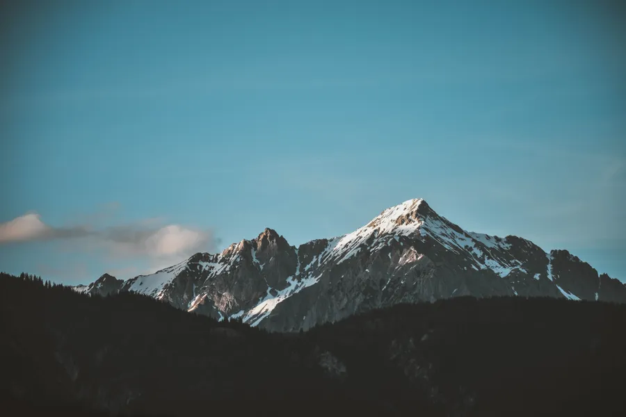 Cool Mountain Iphone Theme Display
