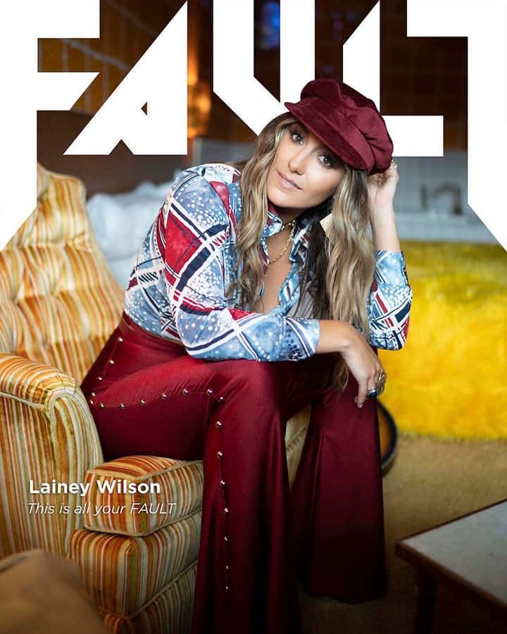 Copertina della Rivista Fault di Lainey Wilson