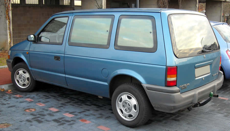 ChryslerVoyager 2504 x 1424 bakgrundsbild