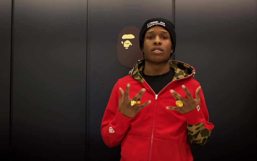 AsapRocky går på lineborgen.