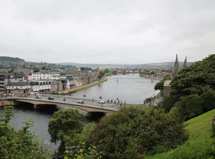 Blick auf den Fluss Ness in Inverness