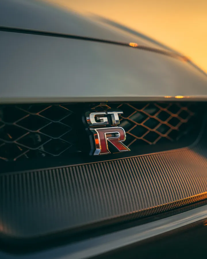 GT-R Car Logo