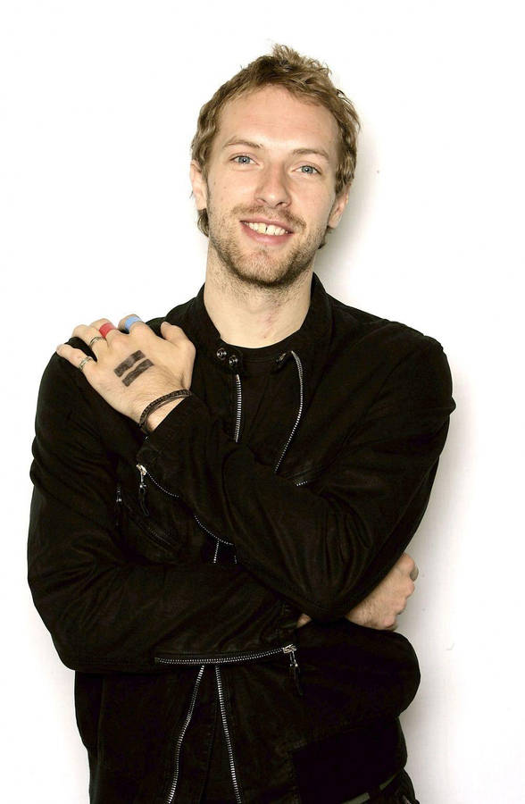 Download Chris Martin White Wallpaper | Wallpapers.com