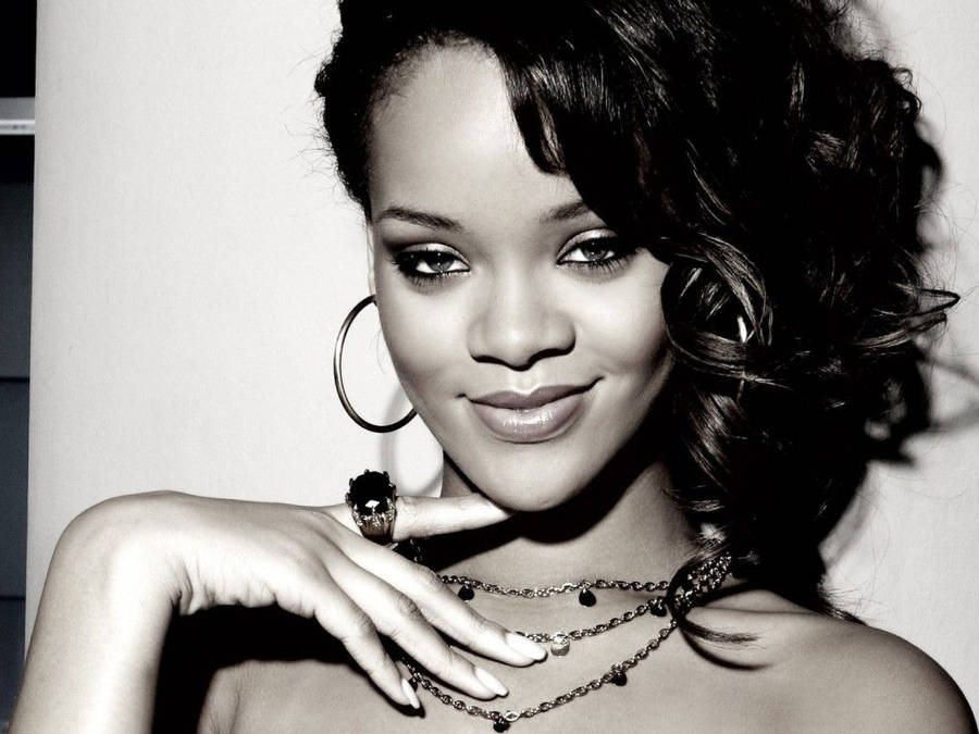 Classic black and white Rihanna HD wallpaper 

