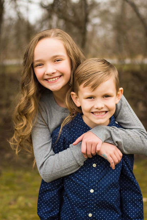 Sister And Brother Pictures 640 x 960