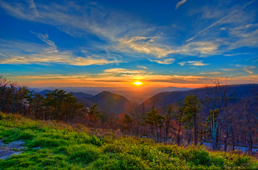 Atbeundre pragten af Blue Ridge Mountains
