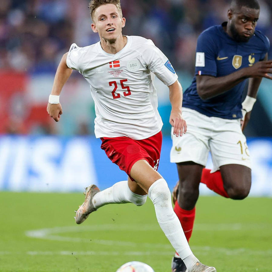 Download Denmark National Football Team Lindstrom Versus France