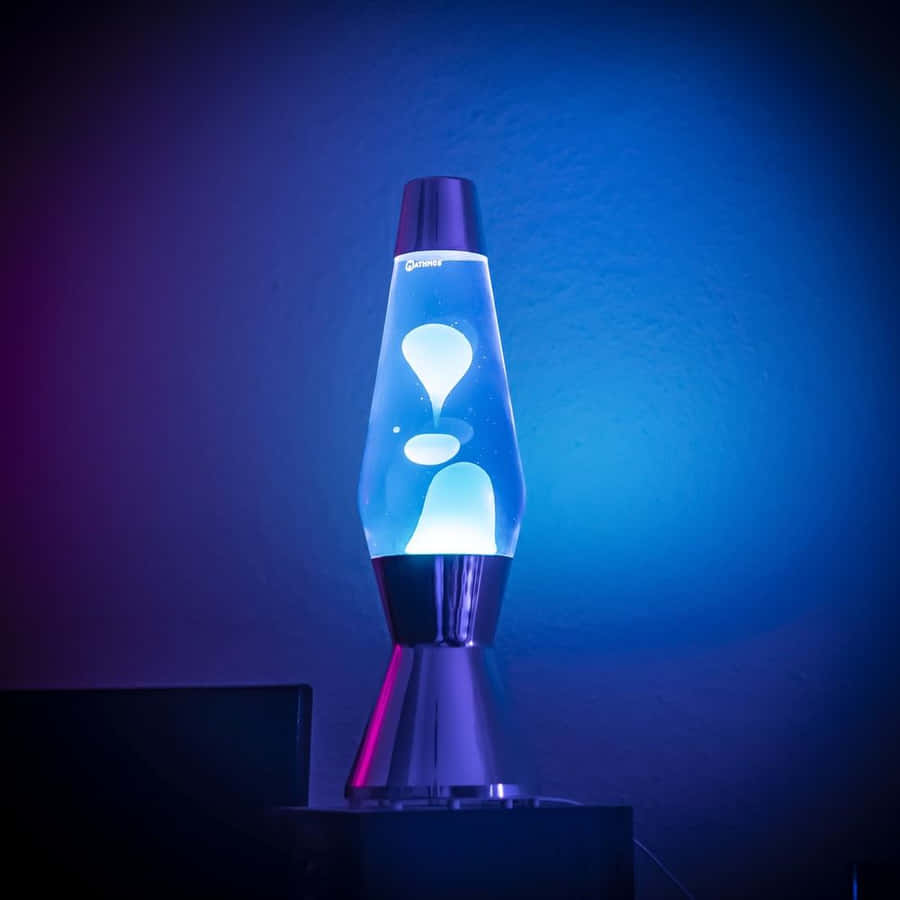 EineRetro-Szene einer leuchtenden, multicolor Lava-Lampe.
