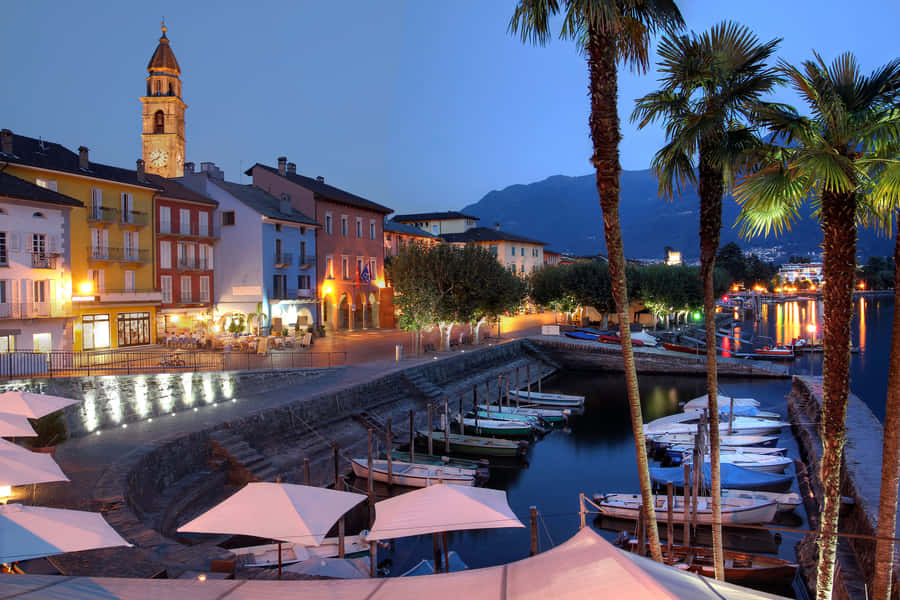 Vista Serale sul Lago di Locarno