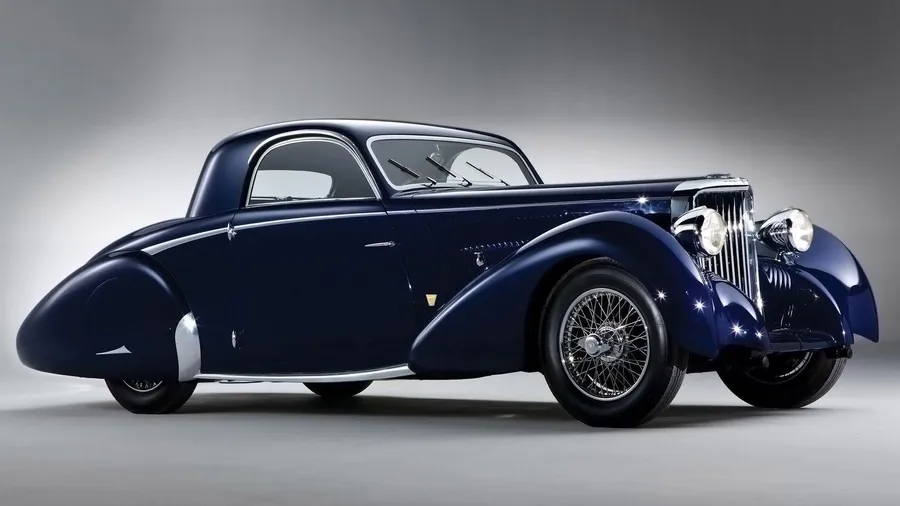 Classic Elegance - 1940's Vintage Car