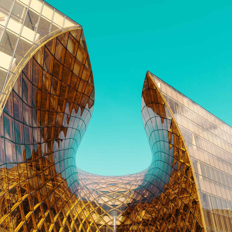 Umpapel de parede de computador ou celular com o tema "OnePlus Golden Building". Papéis de Parede