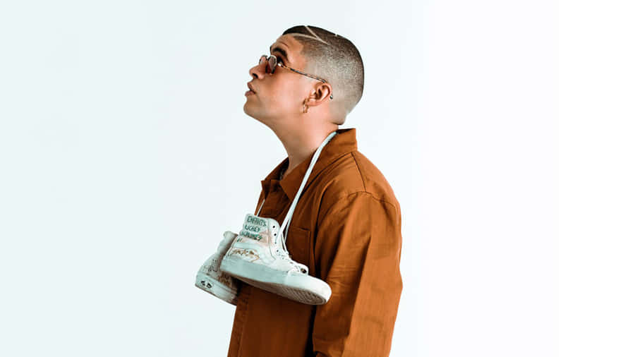 Profilo di Artista Stiloso con Sneakers