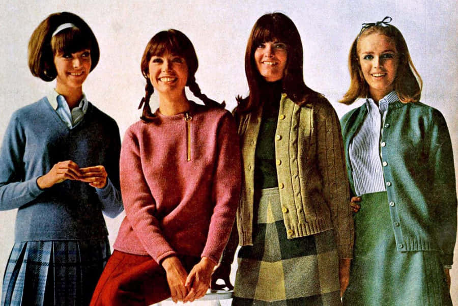 Donne Vintage degli Anni '60 in Pose