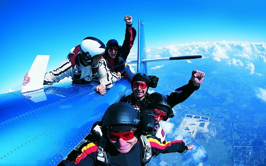 Extremely Tenacious Stunt
