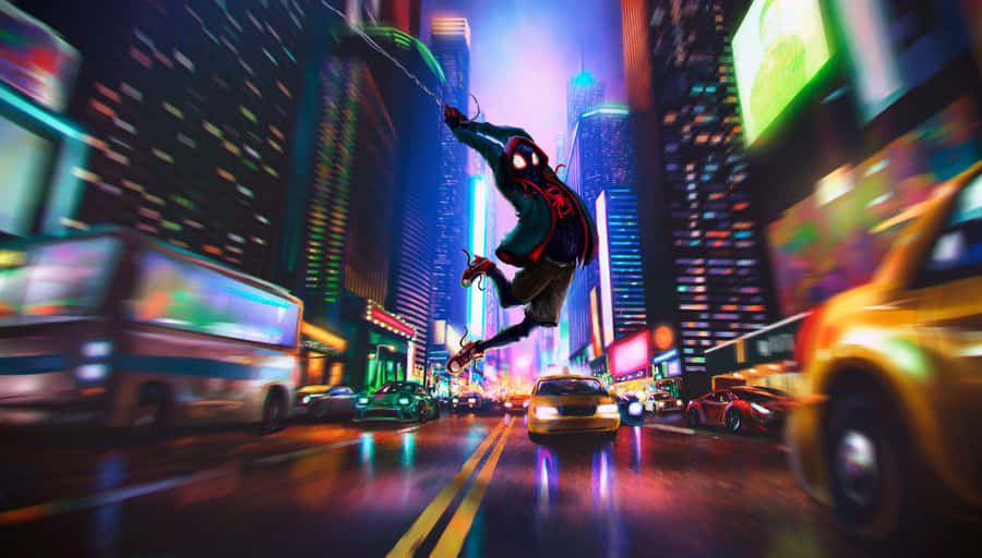 Spider-Man schwingt durch die Stadt bei Nacht