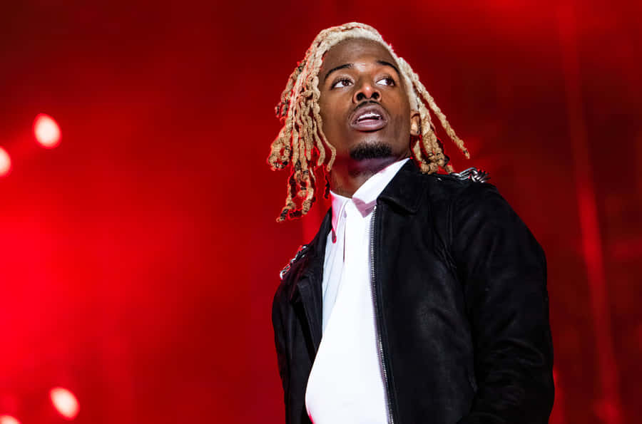 Performance no Palco Vermelho de Playboi Carti