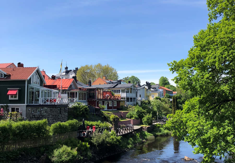 Gävle Flussufer traditionelle schwedische Häuser