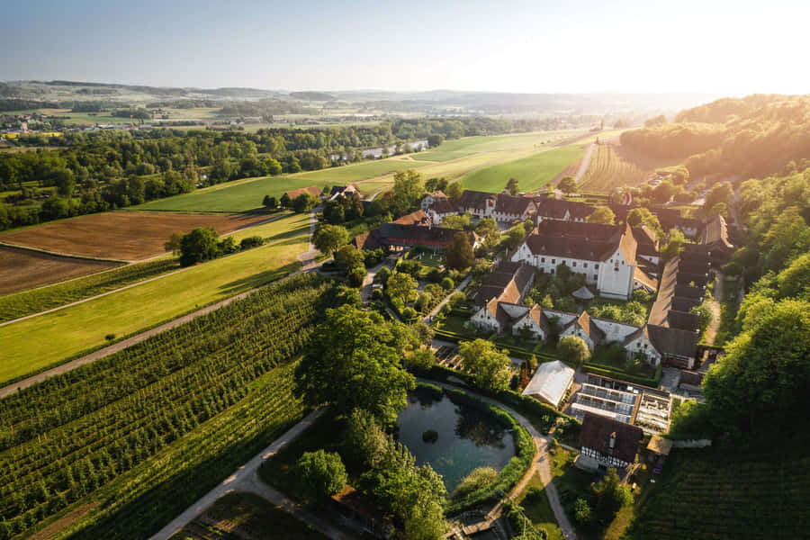 Pôr do Sol sobre a Cidade de Frauenfeld, Suíça