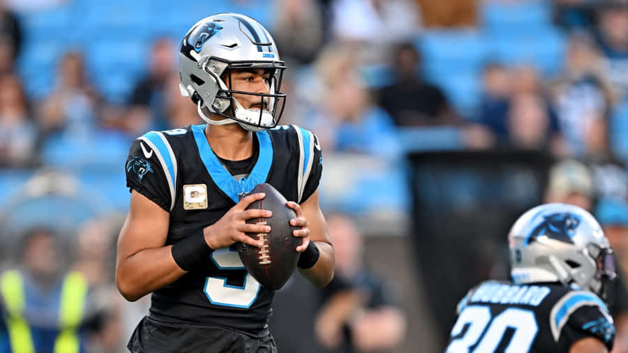 Bryce Young Panthers Quarterback Aktion