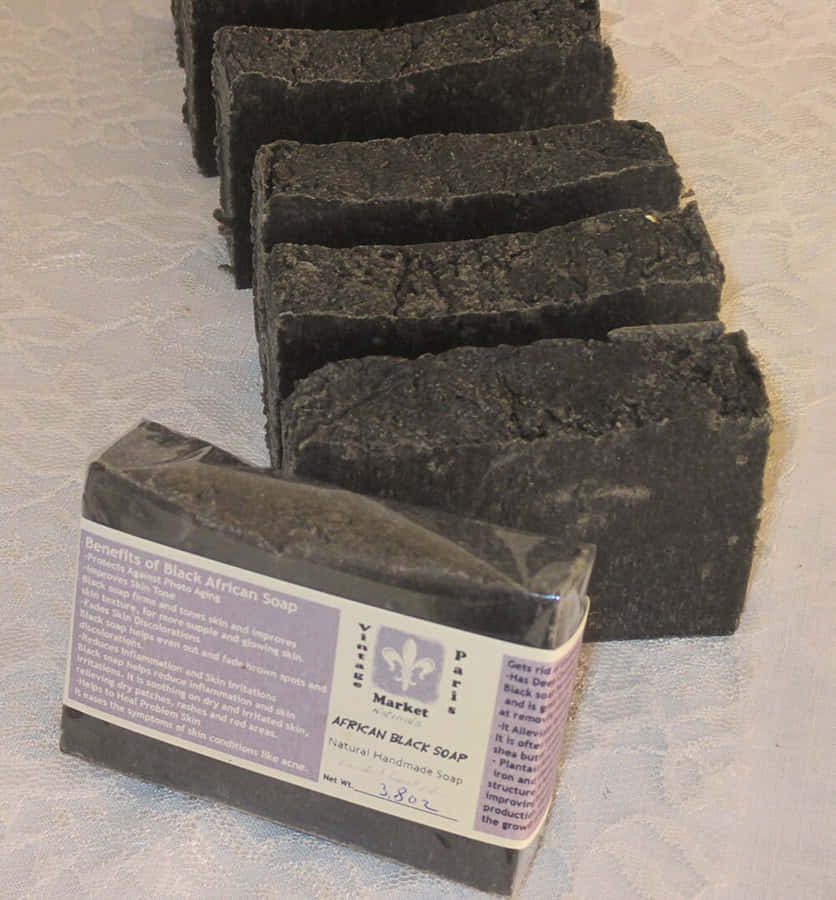 Rejuvenatu piel y cabello con jabón negro.