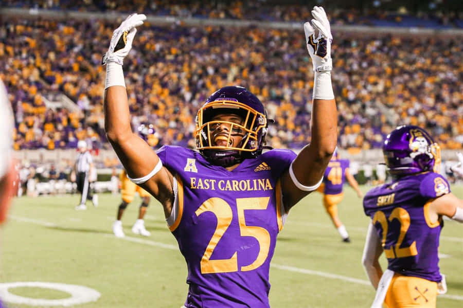 Fußballspieler Feier East Carolina 25