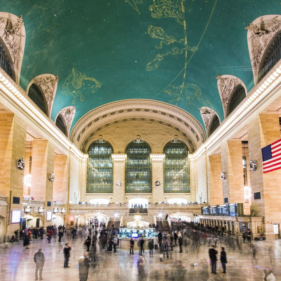 GrandCentral Station Fancy Ceiling: Grand Central Station Fancy Ceiling (på svenska: "Grand Central Stations praktfulla tak") skulle kunna vara en vacker och intressant bakgrundsbild för din dator eller mobiltelefon.