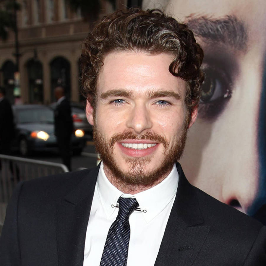 Download Hot-looking Richard Madden Wallpaper 