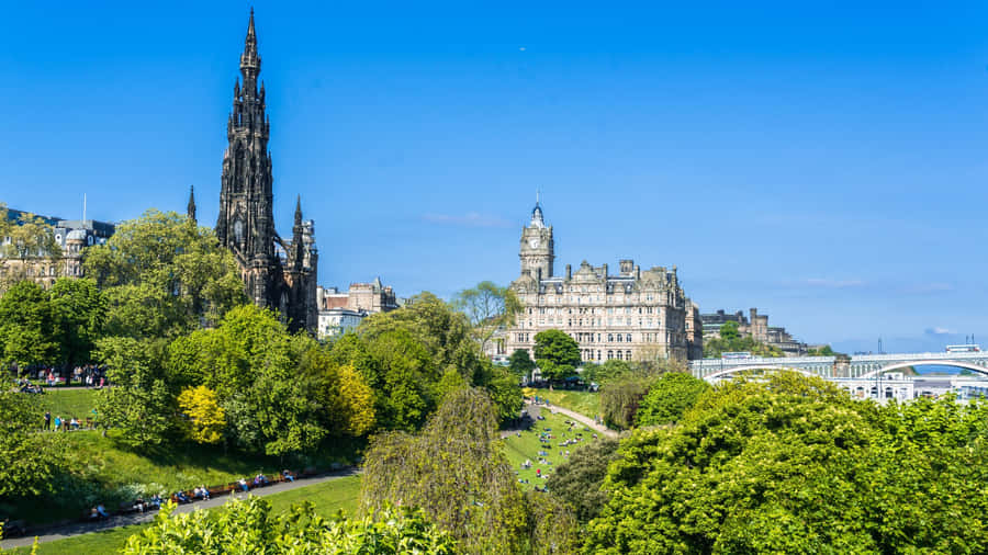 Edinburgh Princes Street Trädgårdar Och Scott Monument