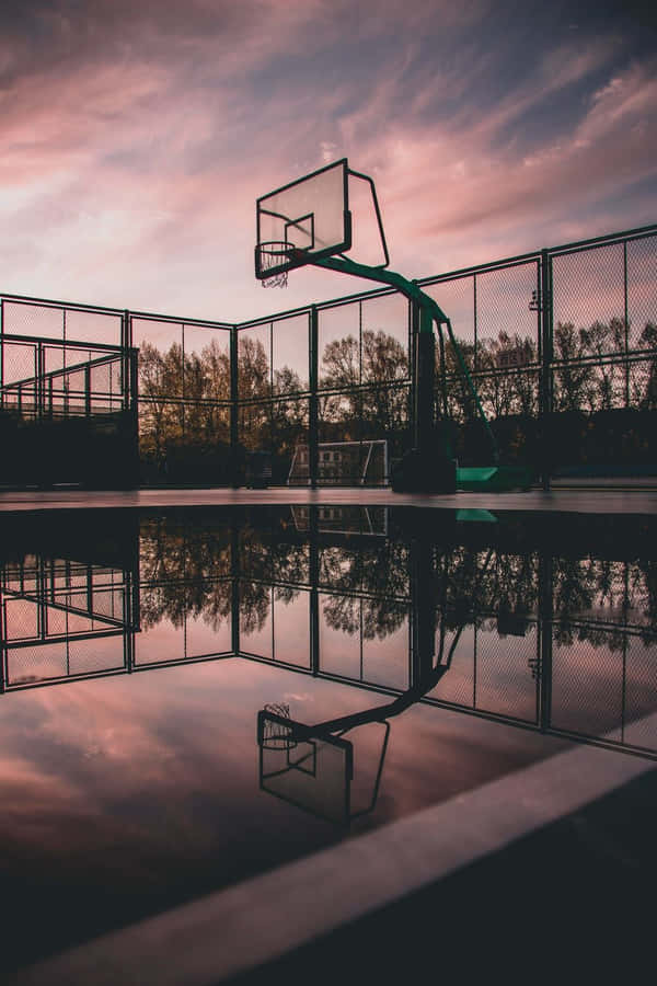 Riflessi al Crepuscolo_ Campo da Basket.jpg