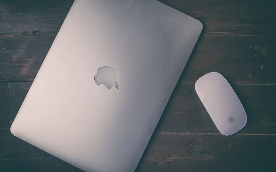 Laptop Apple