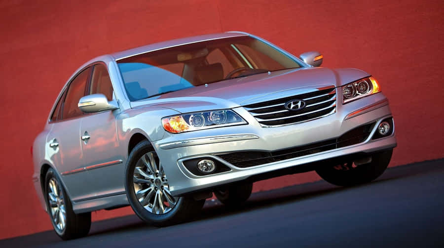 HyundaiAzera Hintergrundbild mit den Maßen 2000 x 1116