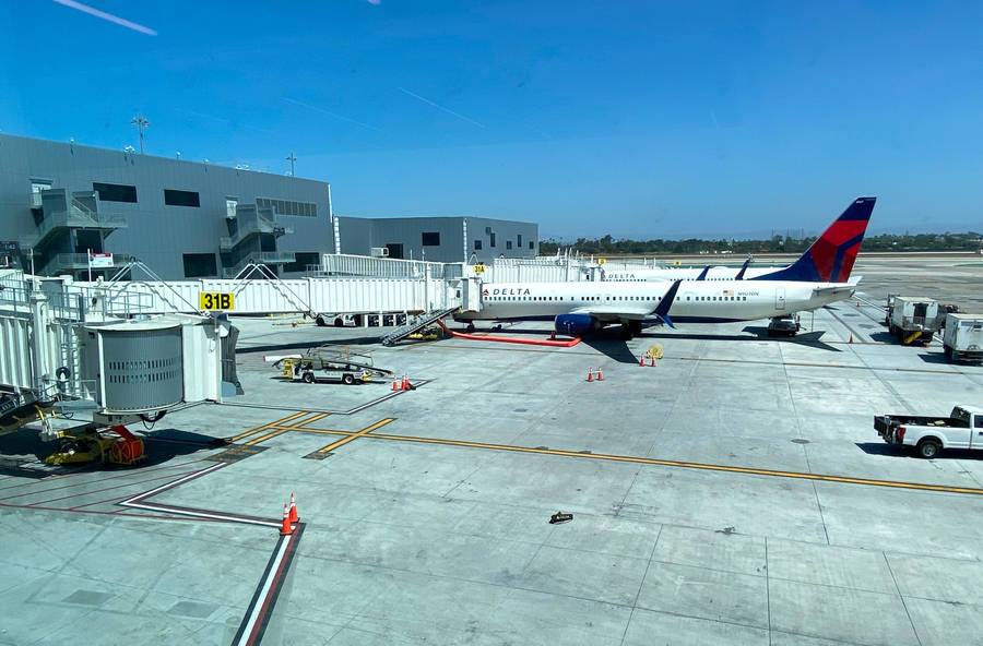 LAXNy Terminal 3.