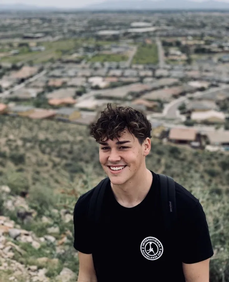 Noah Beck