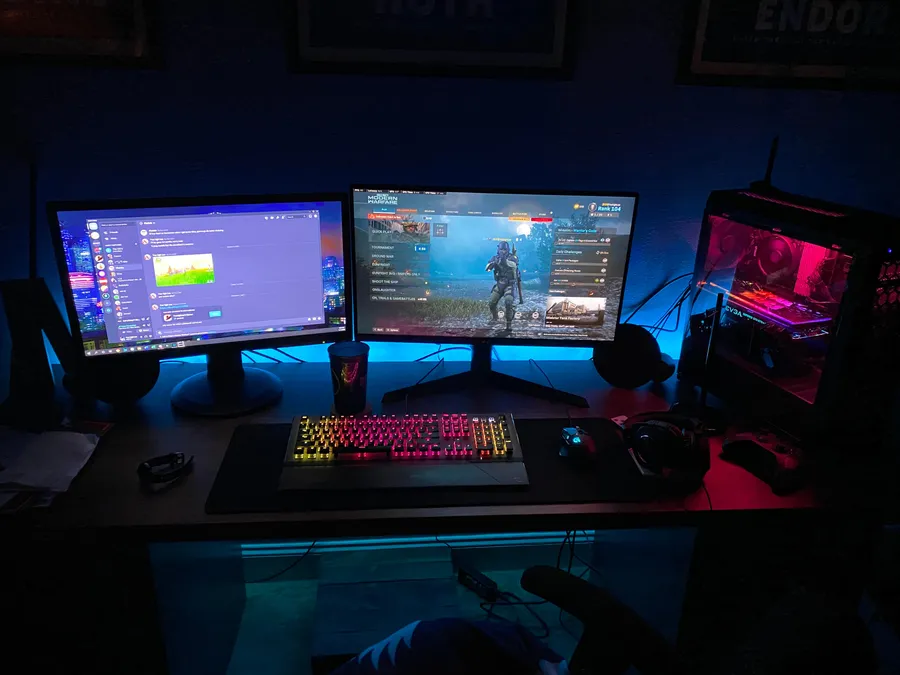 Monitor Background