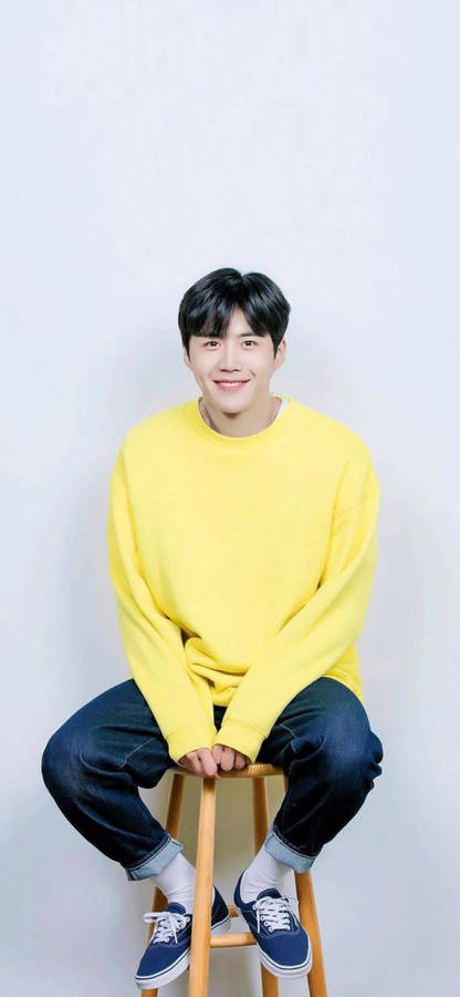 Kim Seon Ho in yellow wallpaper