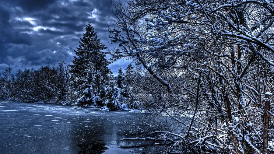 Laptop Winter