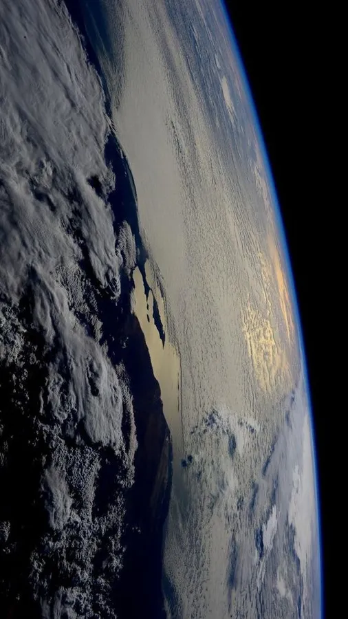 Iphone X Earth