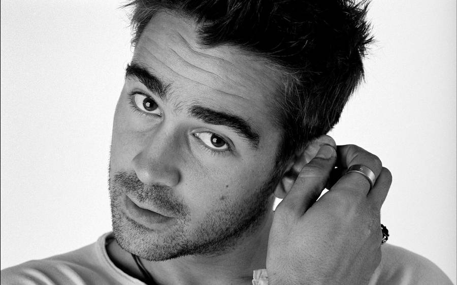 Colin Farrell Gray And Black