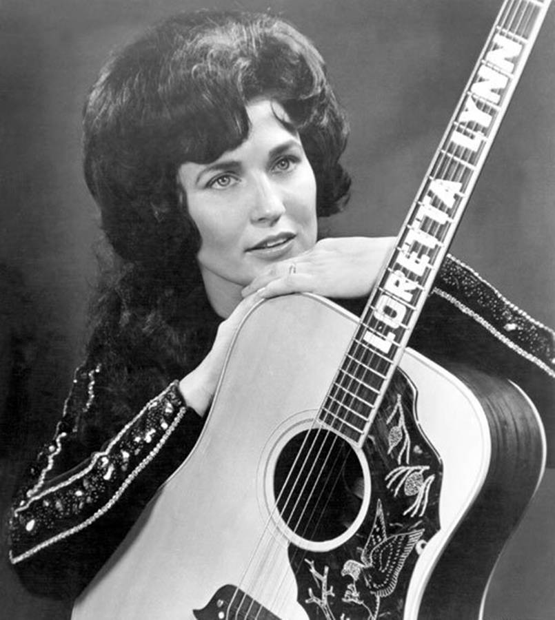 Download Loretta Lynn Coal Miner’s Daughter Album Wallpaper