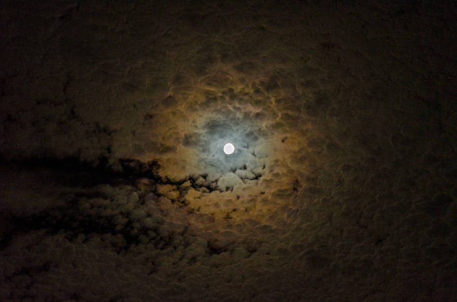 Preview wallpaper moon, clouds, sky, night