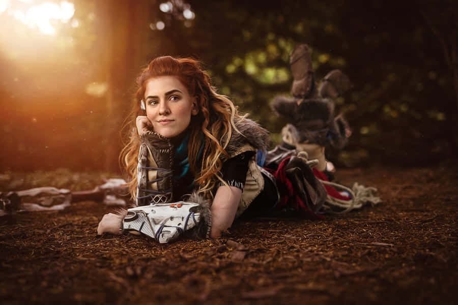 Gliappassionati di giochi cosplay mostrano i loro unici costumi dei personaggi