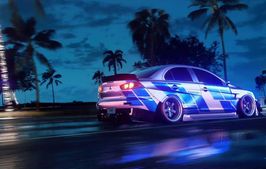 Fundodo Need For Speed Heat com carro azul e branco.