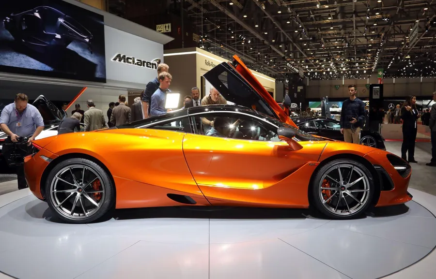 Mclaren 720s background