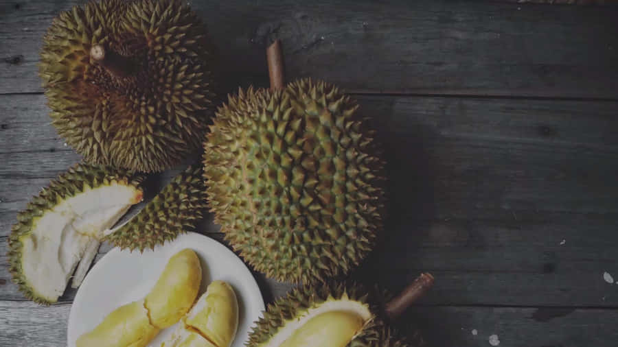 Durian Hedelmät Puupöydällä