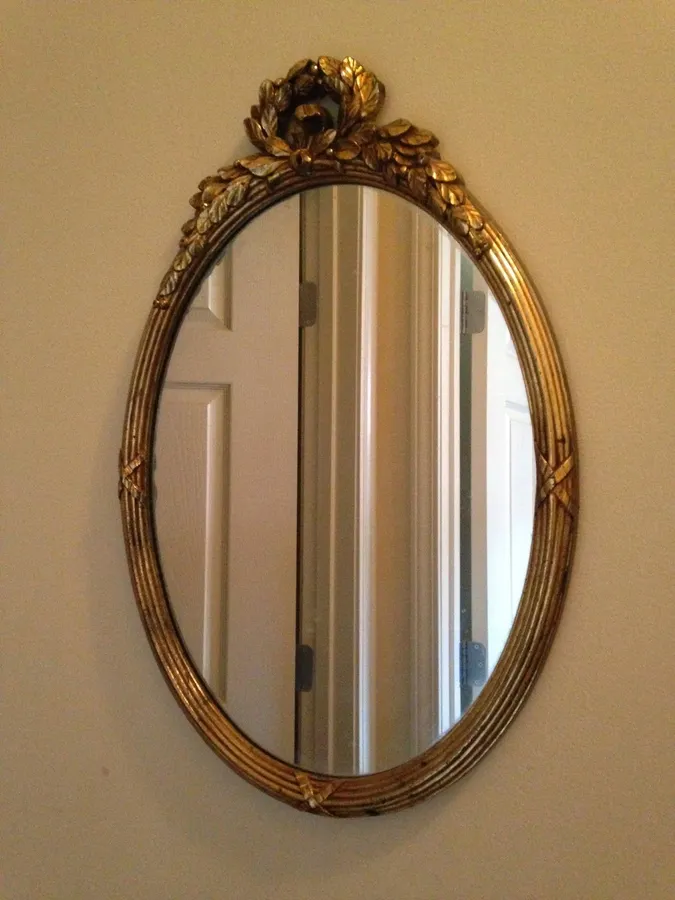 mirror Background
