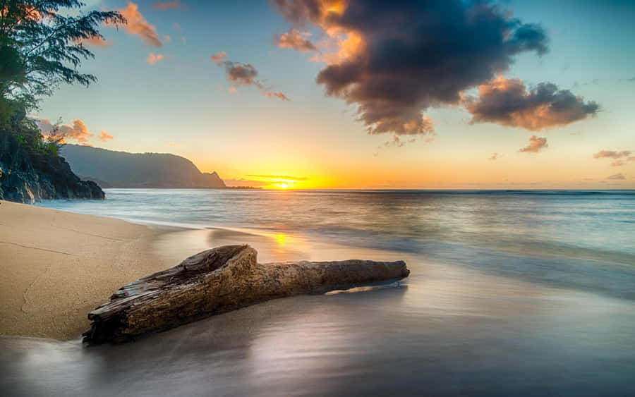 Ruhiger Strand Sonnenuntergang