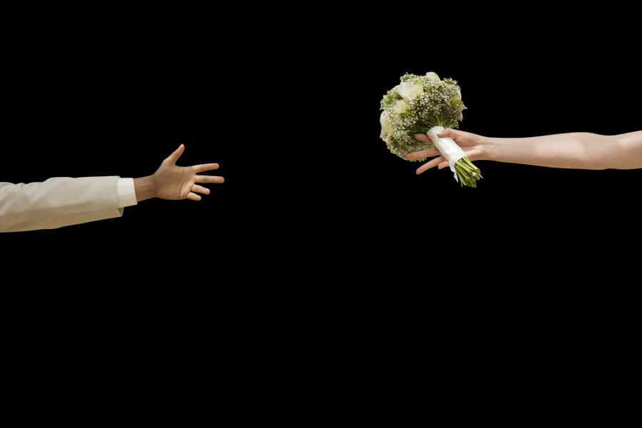 Bouquet Toss Traditionat Wedding