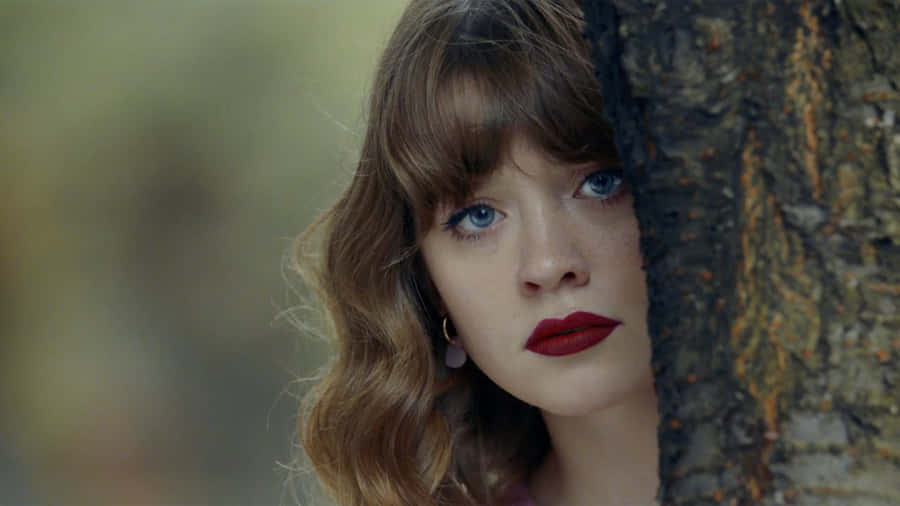 MaisiePeters is a British singer-songwriter.