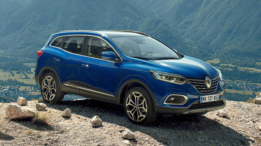 Blauer Renault Kadjar Bergblick