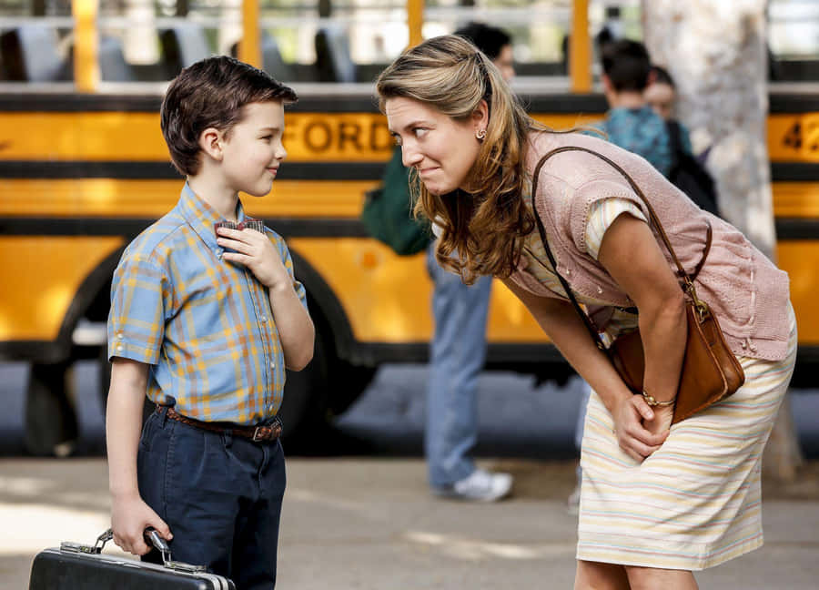Cena do Ônibus Escolar de Young Sheldon e Mary Cooper